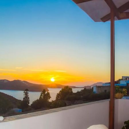 Palaios Rooms Plaka  Rum bild